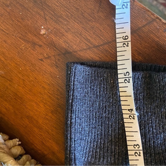 Jos.A Banks charcoal grey vneck cashmere seater - Picture 9 of 9